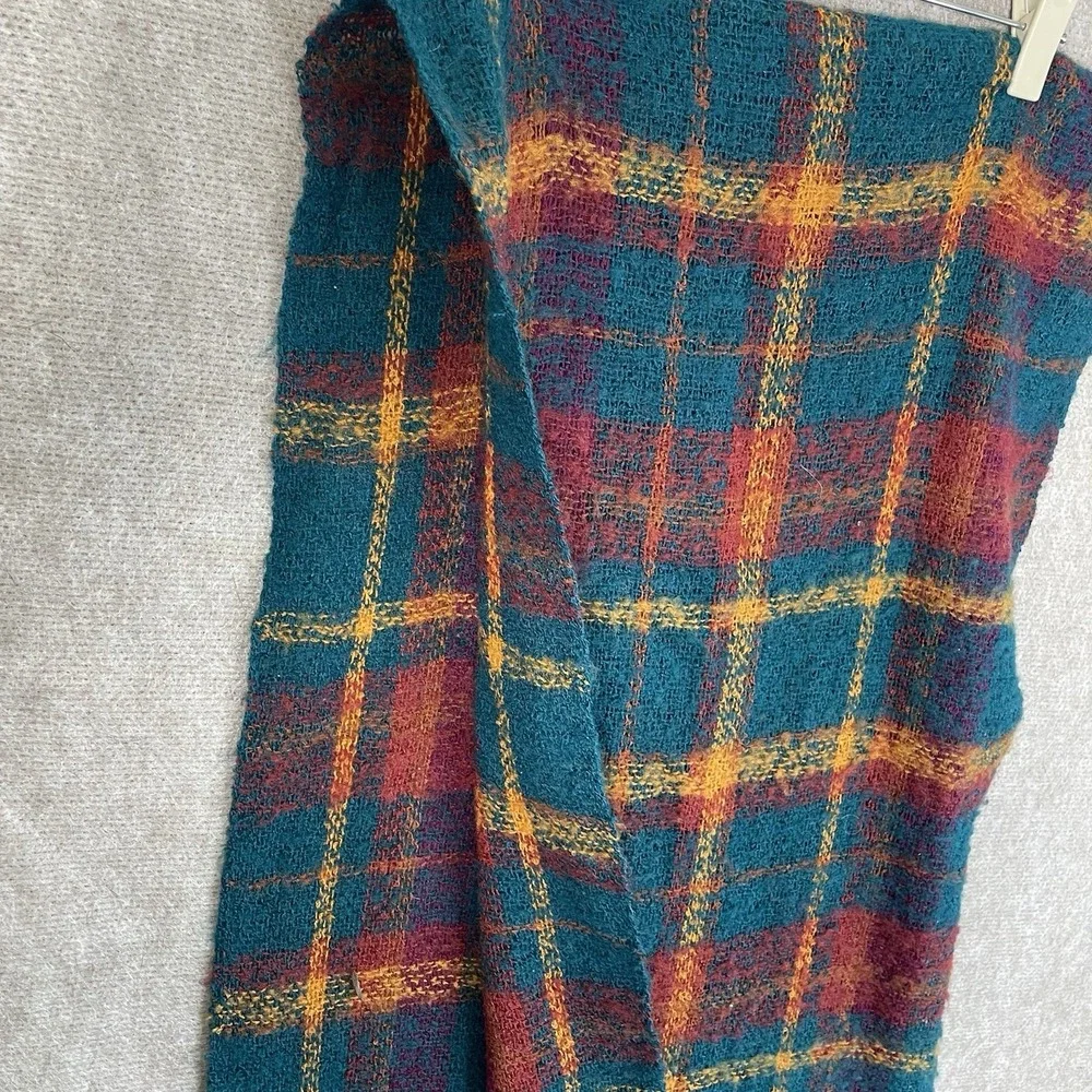 Vintage Totes Plaid Scarf Multicolor Fringed Acrylic Made in Taiwan 62